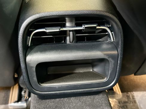 Used 2025 Mercedes-Benz E 53 AMG e 4MATIC Sedan image 21