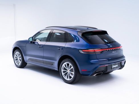 Certified 2026 Porsche Macan AWD/4WD image 3