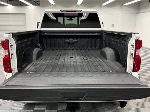 Used 2020 Chevrolet Silverado 2500 LT w/ Convenience Package image 27