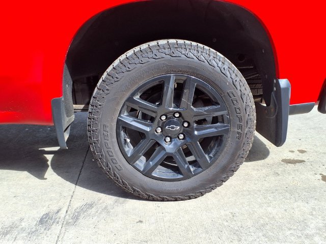 Used 2023 Chevrolet Silverado 1500 RST AWD/4WD image 8