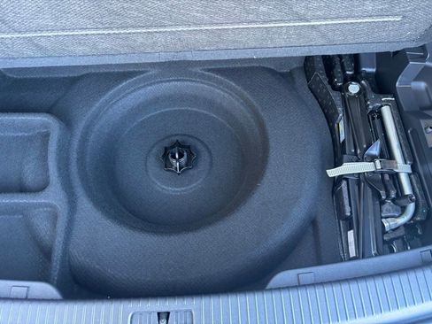 New 2026 Volkswagen Atlas SE image 16