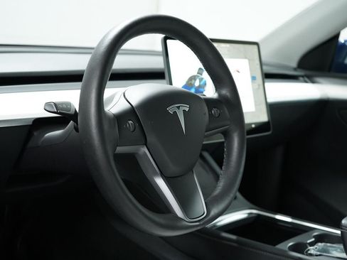 Used 2023 Tesla Model Y Long Range AWD/4WD image 27
