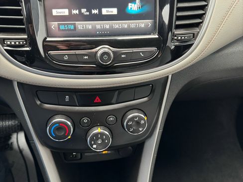 Used 2017 Chevrolet Trax LS image 13