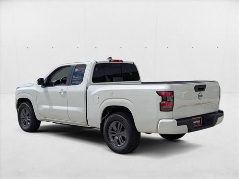 New 2025 Nissan Frontier SV image 8
