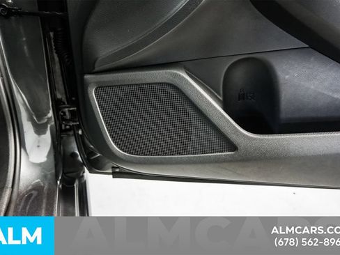 Used 2025 Nissan Altima 2.5 SV FWD image 43