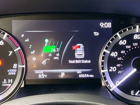 Used 2023 Toyota Highlander LE image 23