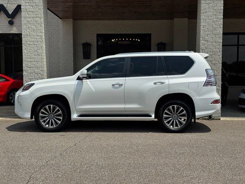 Used 2022 Lexus GX 460 Luxury w/ Accessory Package AWD/4WD image 7