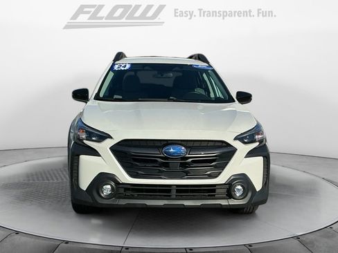 Used 2024 Subaru Outback Premium image 3
