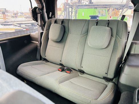 Used 2025 Jeep Wrangler Sport image 23