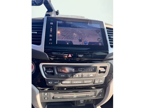 Used 2016 Honda Pilot Elite image 15