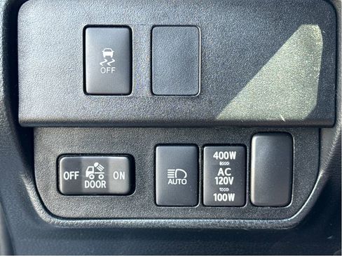 Used 2021 Toyota Tacoma SR5 w/ Trail Edition AWD/4WD image 12