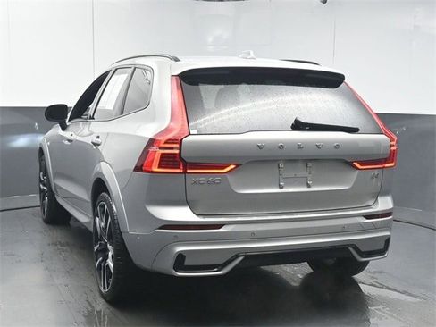 Used 2023 Volvo XC60 B5 Ultimate w/ Protection Package Premier FWD image 6