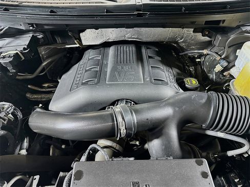 Used 2014 Ford F150 XLT w/ Equipment Group 302A Luxury image 29