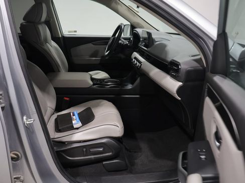 Used 2023 Honda Pilot Elite image 23