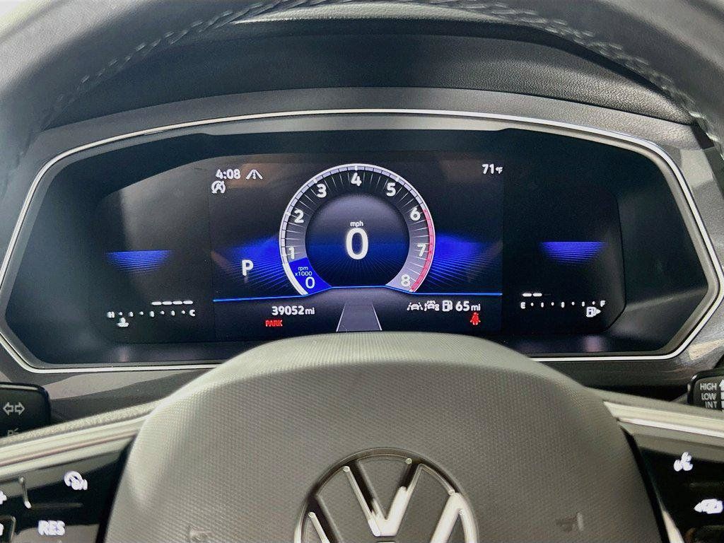 Certified 2024 Volkswagen Tiguan SE R-Line AWD/4WD image 12