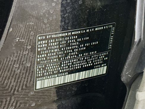 Used 2019 Volkswagen Tiguan SE w/ Panoramic Sunroof Package image 12