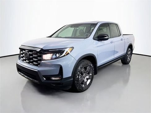 Certified 2024 Honda Ridgeline TrailSport image 5