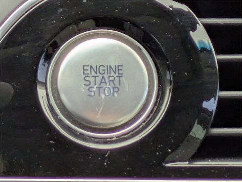 Used 2019 Genesis G70 2.0T Advanced w/ Elite Package image 35