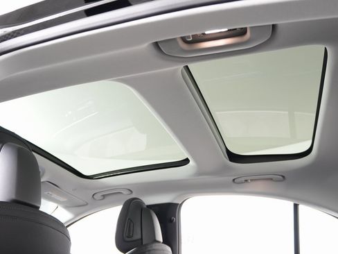 New 2026 Mercedes-Benz E 450 4MATIC Sedan image 13