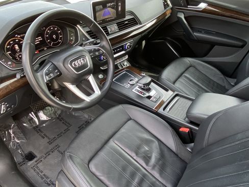 Used 2020 Audi Q5 e Premium w/ Convenience Package image 26