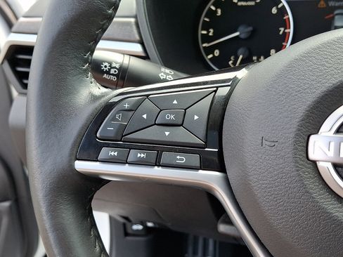 Certified 2024 Nissan Altima 2.5 SV w/ SV Premium Package FWD image 20