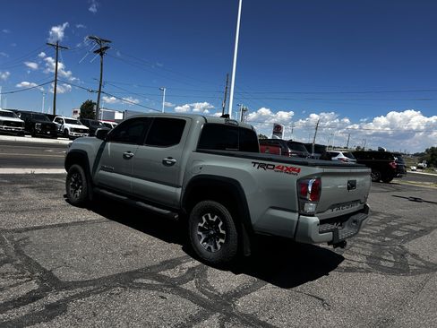 Used 2023 Toyota Tacoma TRD Off-Road w/ TRD Premium Off Road Package AWD/4WD image 3