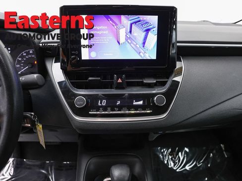 Used 2024 Toyota Corolla LE FWD image 11