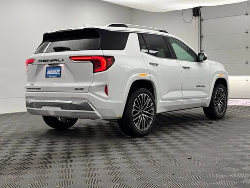 New 2026 GMC Terrain Denali w/ LPO, Black Badging Package image 10