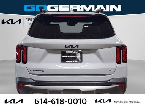Certified 2025 Kia Sorento SX image 16