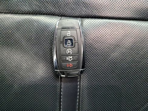 Used 2018 Lincoln MKZ Reserve image 32