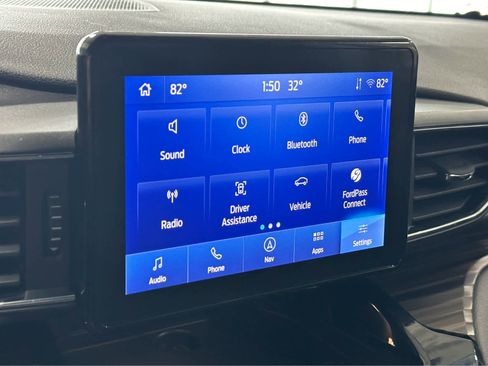 Used 2023 Ford Explorer Limited w/ Equipment Group 301A image 25