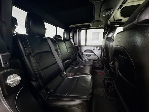 Used 2022 Jeep Gladiator Overland w/ Popular Equipment Package image 27