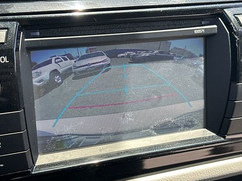 Used 2016 Toyota Corolla LE image 16