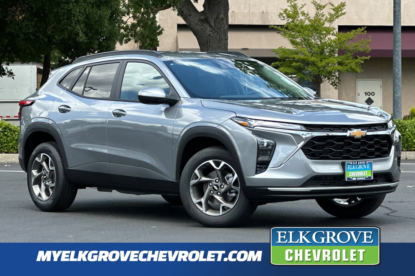 New 2026 Chevrolet Trax LT w/ Driver Confidence Package FWD image 1