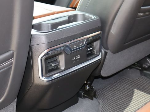 Used 2024 GMC Sierra 1500 Denali Ultimate AWD/4WD image 19