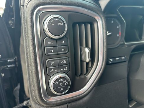 Used 2020 GMC Sierra 2500 Denali w/ Denali Ultimate Package AWD/4WD image 12