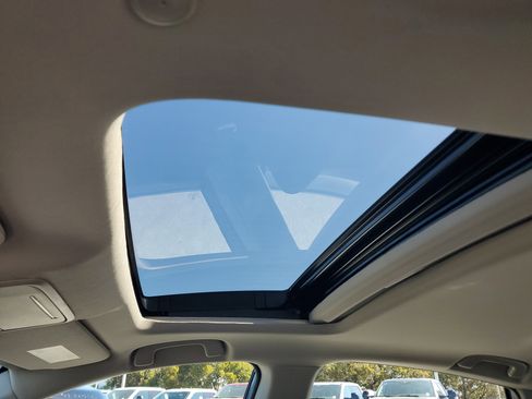 Used 2025 Honda Accord SE image 10