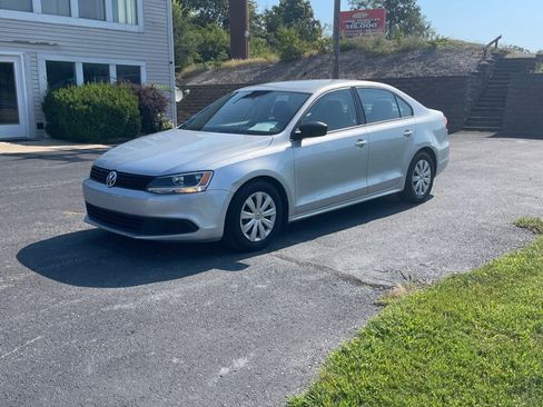 Used 2014 Volkswagen Jetta S FWD image 1