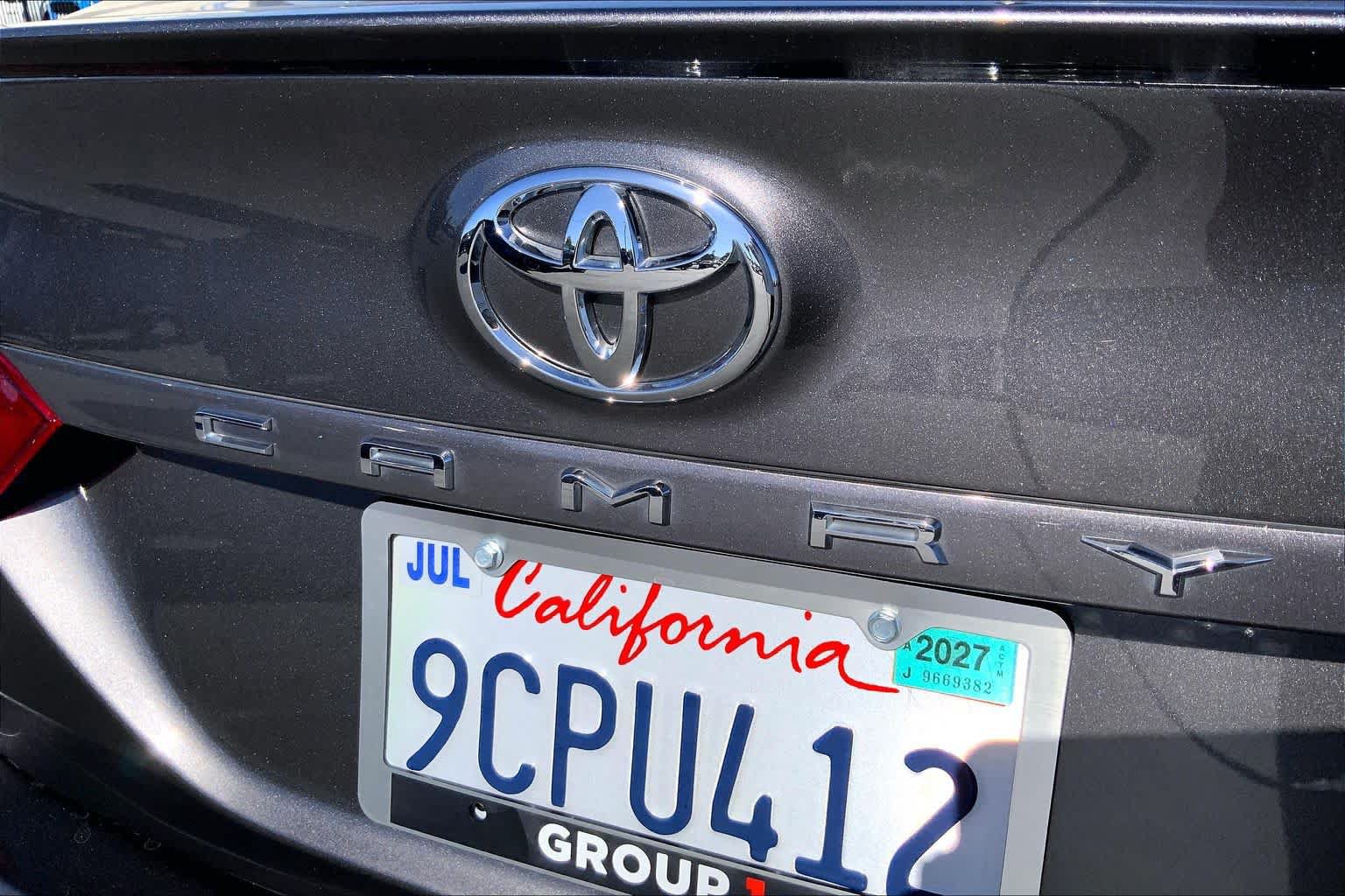 Used 2019 Toyota Camry SE FWD image 30