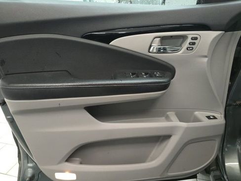 Used 2017 Honda Ridgeline RTL-E image 17