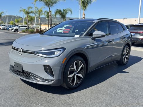 Used 2025 Volkswagen ID.4 Pro S image 5