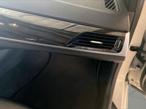 Used 2018 BMW 530i RWD image 17