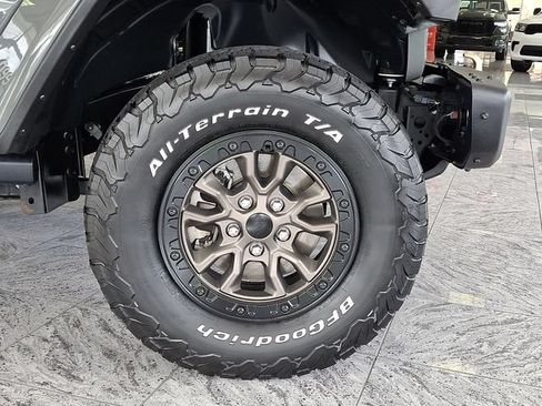 Used 2023 Jeep Wrangler Unlimited Rubicon 392 w/ Trailer Tow Package AWD/4WD image 8