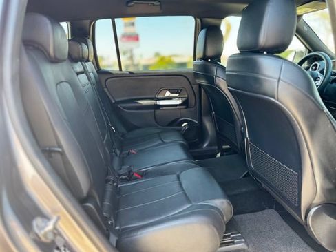 Used 2021 Mercedes-Benz GLB 250 image 36