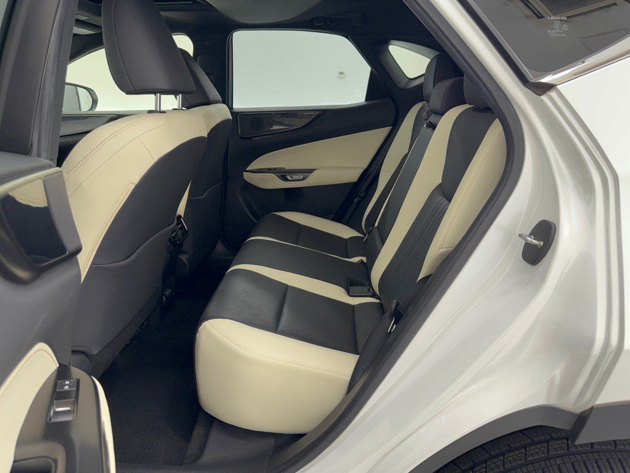 Certified 2024 Lexus NX 250 FWD image 26