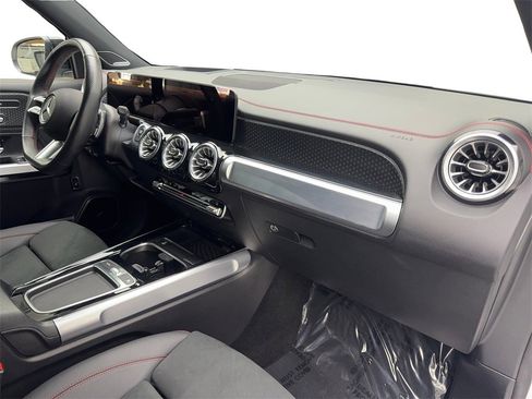Used 2024 Mercedes-Benz EQB 250+ image 49