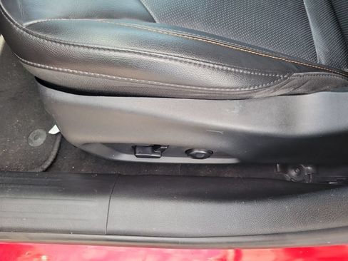 Used 2019 Jeep Compass Limited FWD image 22