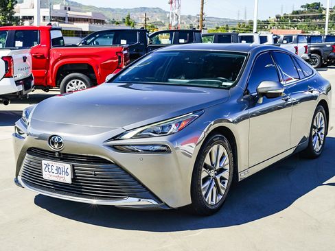 Used 2023 Toyota Mirai XLE w/ Advanced Technology Package image 6