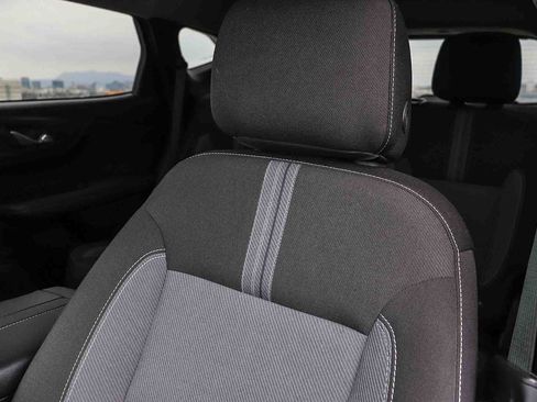 Used 2023 Chevrolet Blazer LT FWD image 28