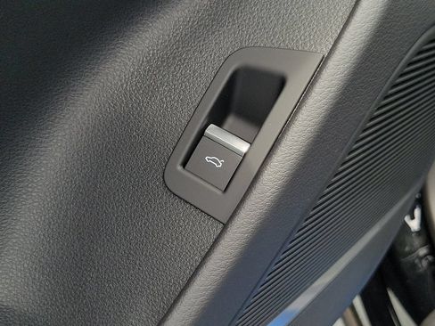 New 2026 Audi SQ8 Prestige AWD/4WD image 19